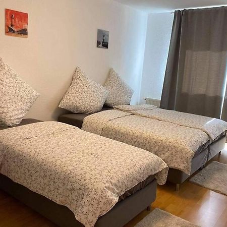 Beste Lage In Rostock: 2-Zimmerwohnung Mit Balkon Im 1.Og Экстерьер фото
